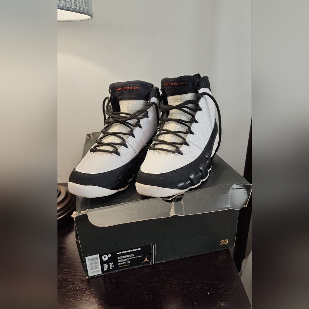 Nike Air Jordan Retro